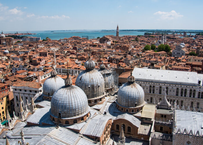 Venice under the banner of sustainability: the most ancient city of the future