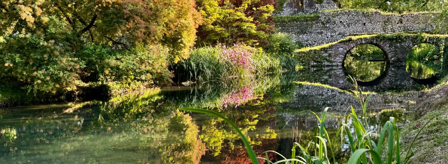 Oasi urbane, memorie storiche e visioni d’arte nei giardini “segreti”